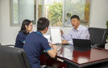 集工微故事丨洪昱斌：潜心钻研二十四载，匠心铸就“膜”之路